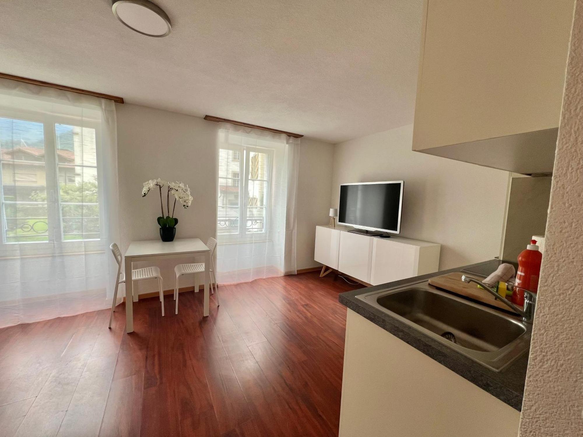 Nimbuzzz Apartments Unterseen Room photo