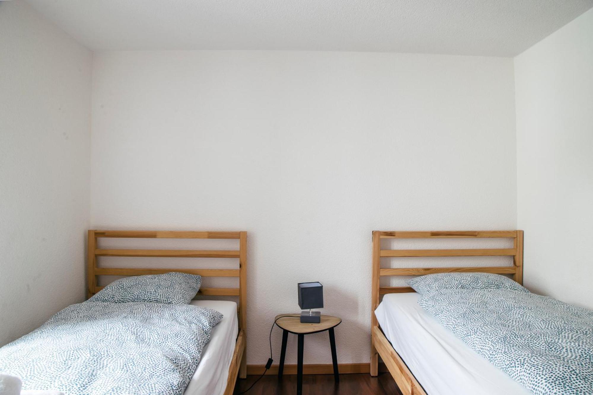 Nimbuzzz Apartments Unterseen Room photo